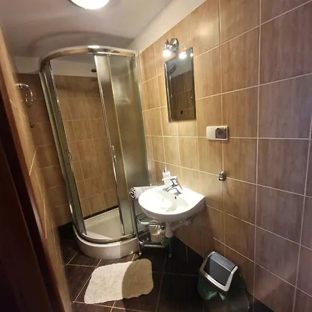 Pod Debem مينززدرويه