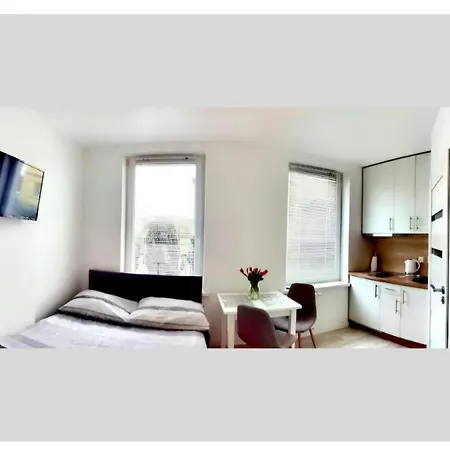 Pod Debem Kwatera prywatna *