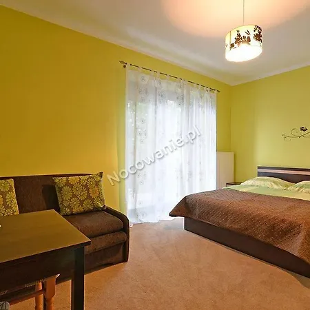 Pod Debem مينززدرويه