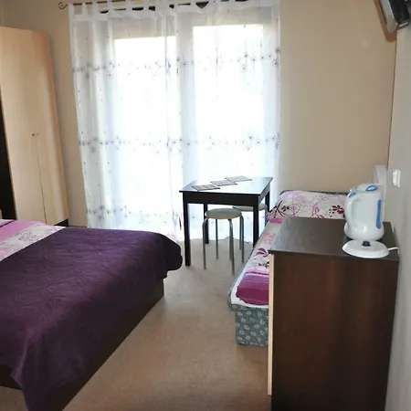 Pod Debem منزل للإقامة *