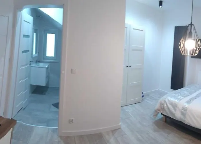 Pod Debem Δωμάτια σε οικογενειακή κατοικία Miedzyzdroje